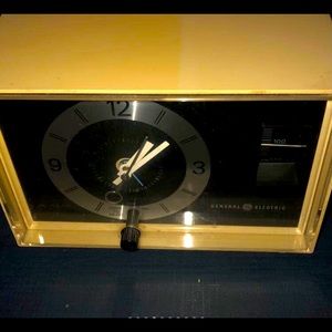 Vintage General Electric alarm alarm clock still